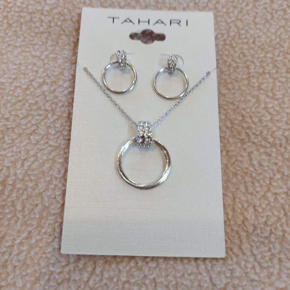 Tahari Earings & Necklace Set.